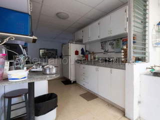 Single Family House for Sale in Rufina Alfaro - 3 bedrooms