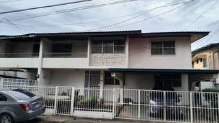 Duplex House for Sale in Parque Lefevre - 3 bedrooms