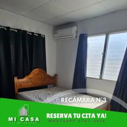 Furnished bedroom with natural light and wardrobe in Penonomé