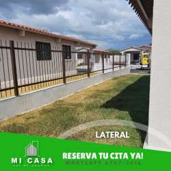 Single-story house with porch and yard in Residencial Miraflores Penonomé