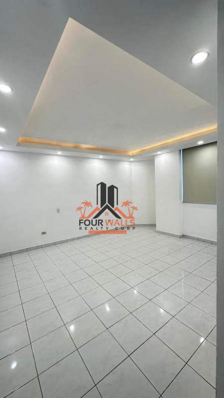 Spacious open plan living space in apartment PH Vista Tower Panama City