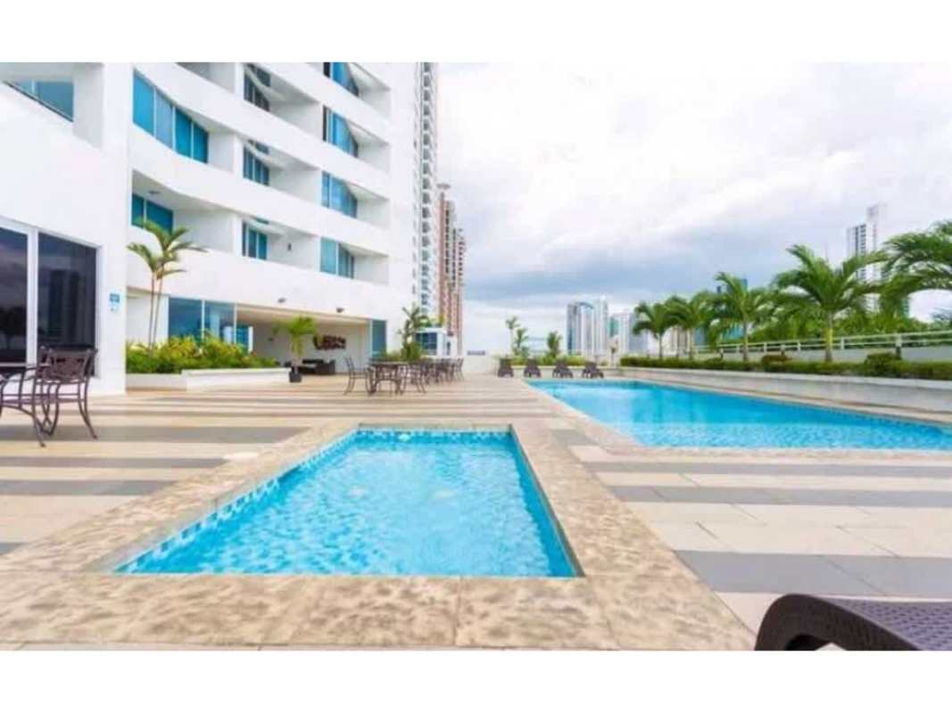 Infinity swimming pool with panoramic skyline in PH Infinity Tower Coco del Mar Panama City