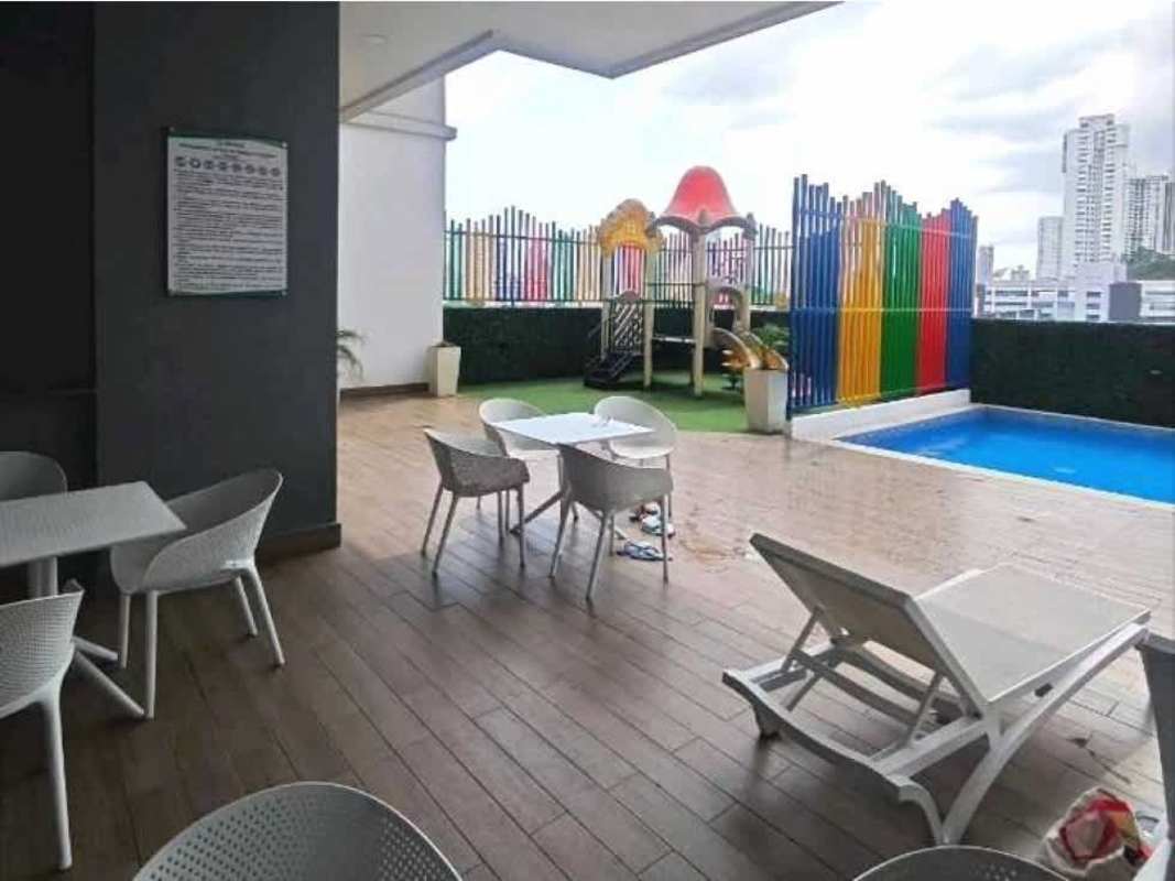 Modern 2BR Apartment PH Doce de Octubre near Metro