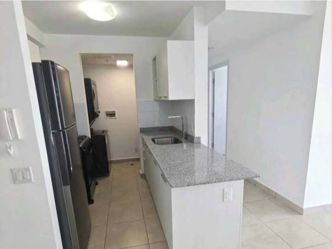 Modern kitchen with granite countertops and stainless steel appliances PH Doce de Octubre Panama