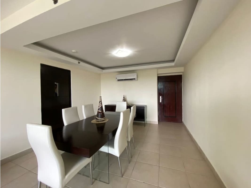 Open dining space with ceramic flooring modern furniture PH Clayton Park Clayton Panama