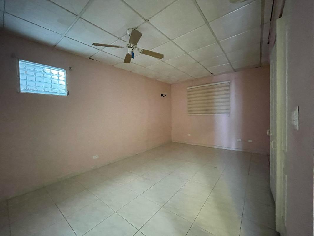 Spacious kitchen with granite countertops, ample storage in San Antonio Panama for rent