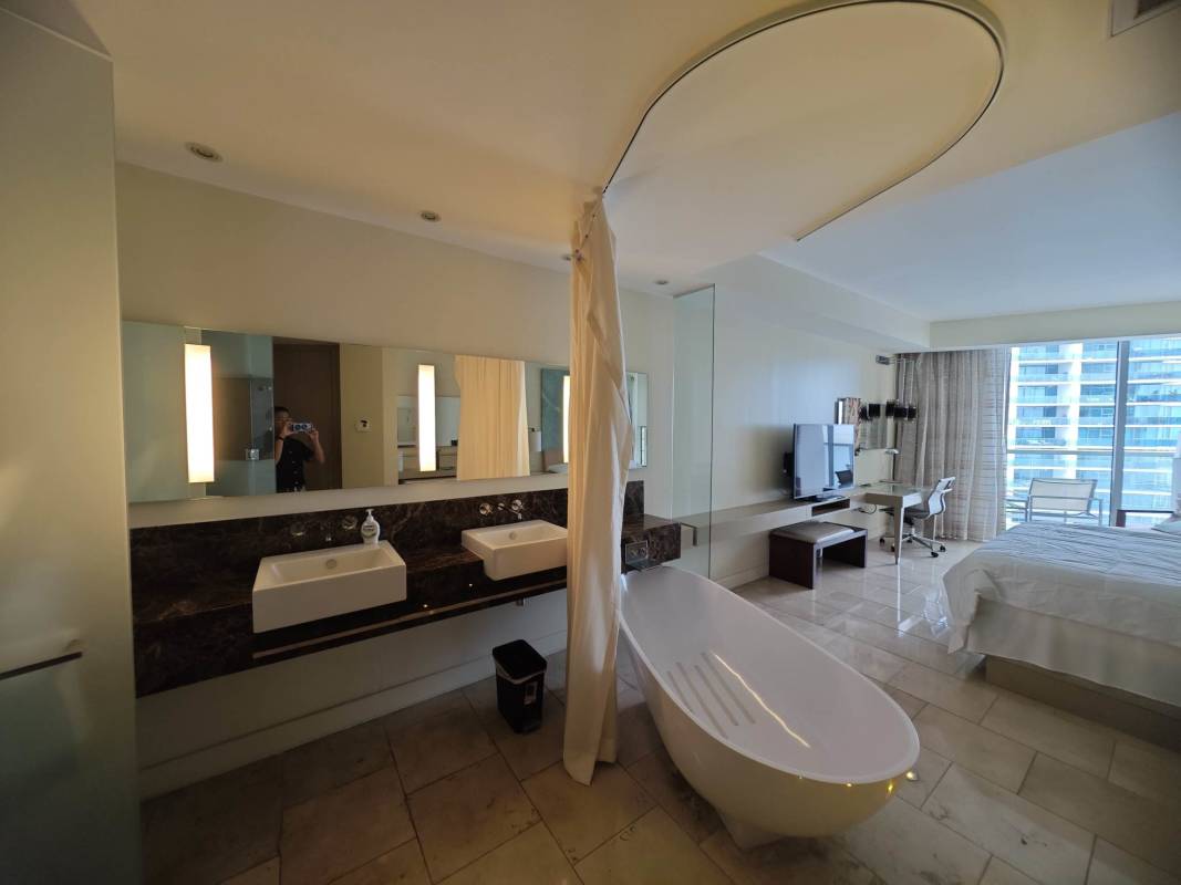 Luxury bathroom with standalone bathtub, marble finishes in The Ocean Club Punta Pacífica Panama