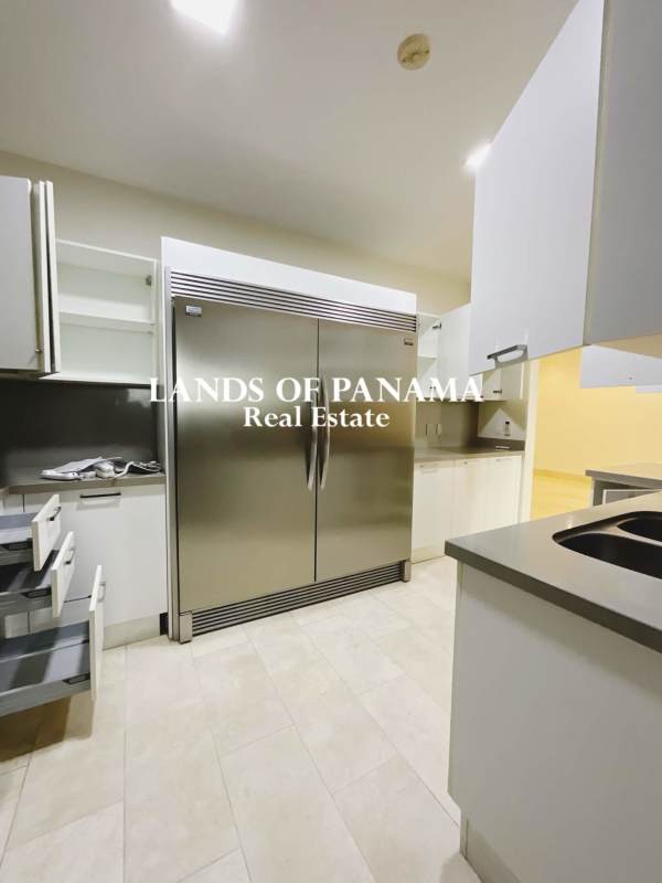Luxury Apartment for Rent Santa María PH Greenview in Panama City - View 5