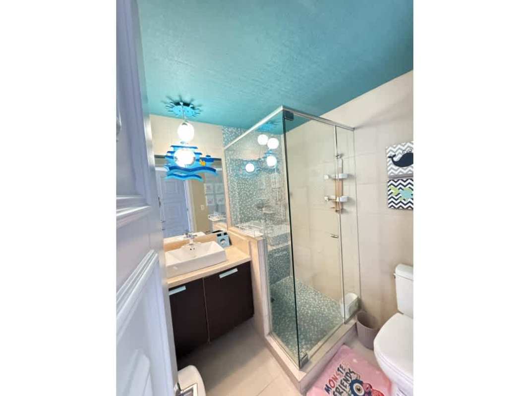 Spacious balcony terrace with panoramic ocean view in apartment PH Oceanaire Punta Pacifica