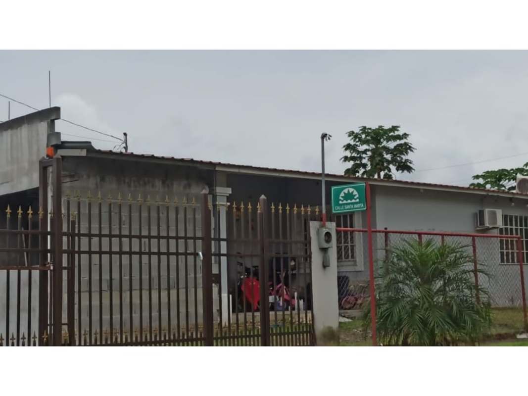 Bright bedroom with window, tiled floor affordable house Praderas de San Lorenzo Panama City