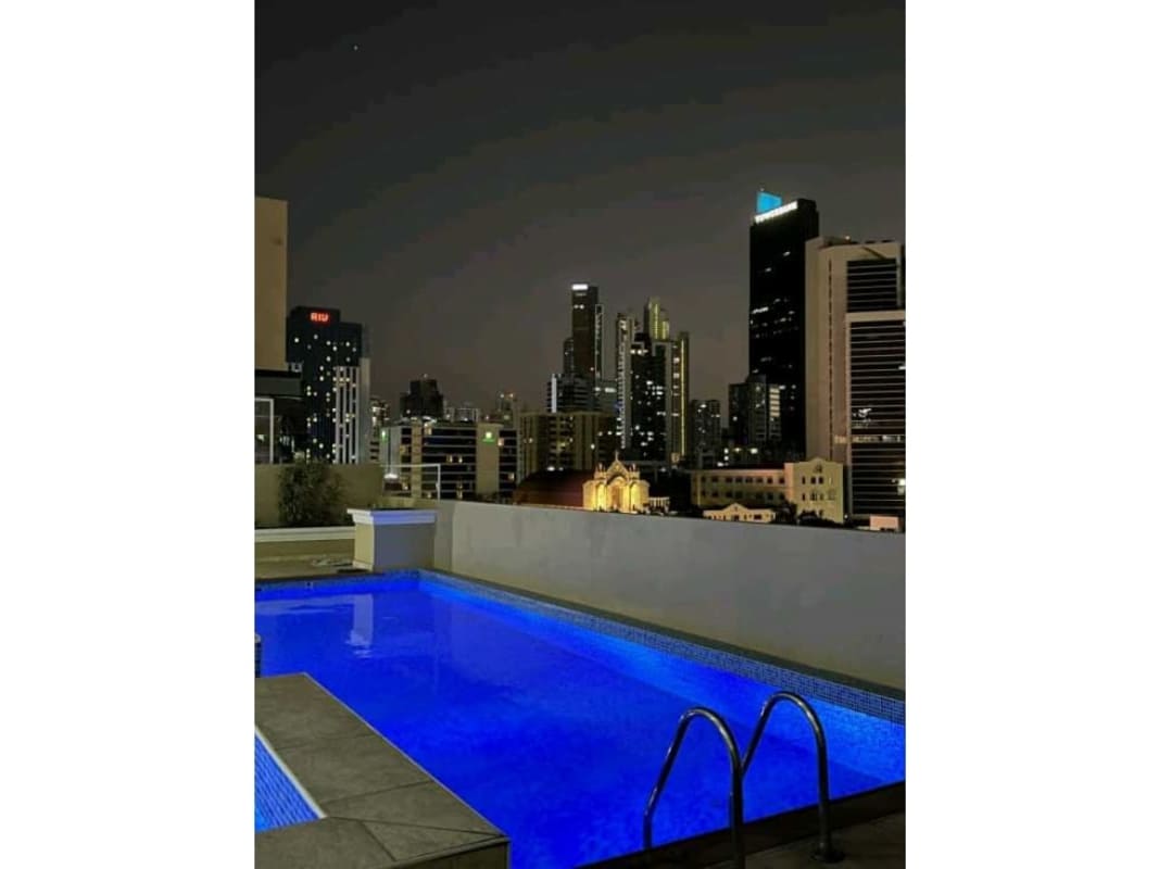 Bedroom featuring built-in wood wardrobe, AC, modern finish PH Diana Tower Obarrio