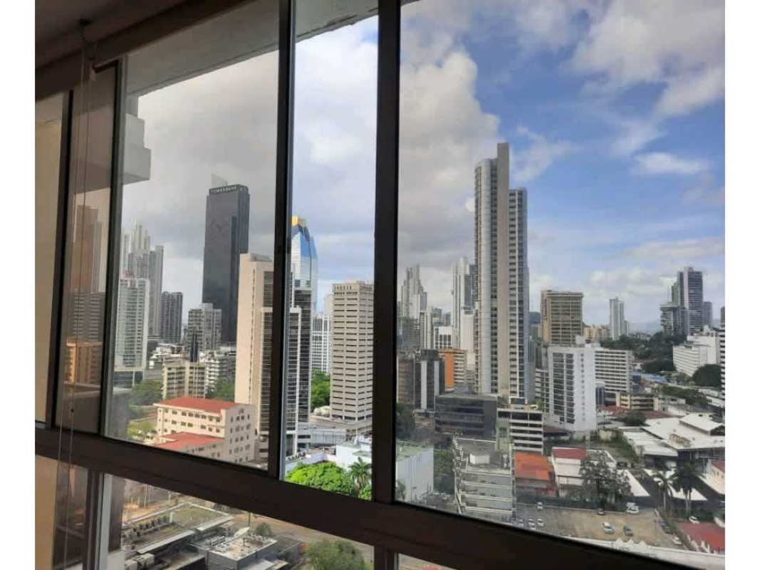 Large windows with panoramic city view in apartment PH Diana Tower Obarrio