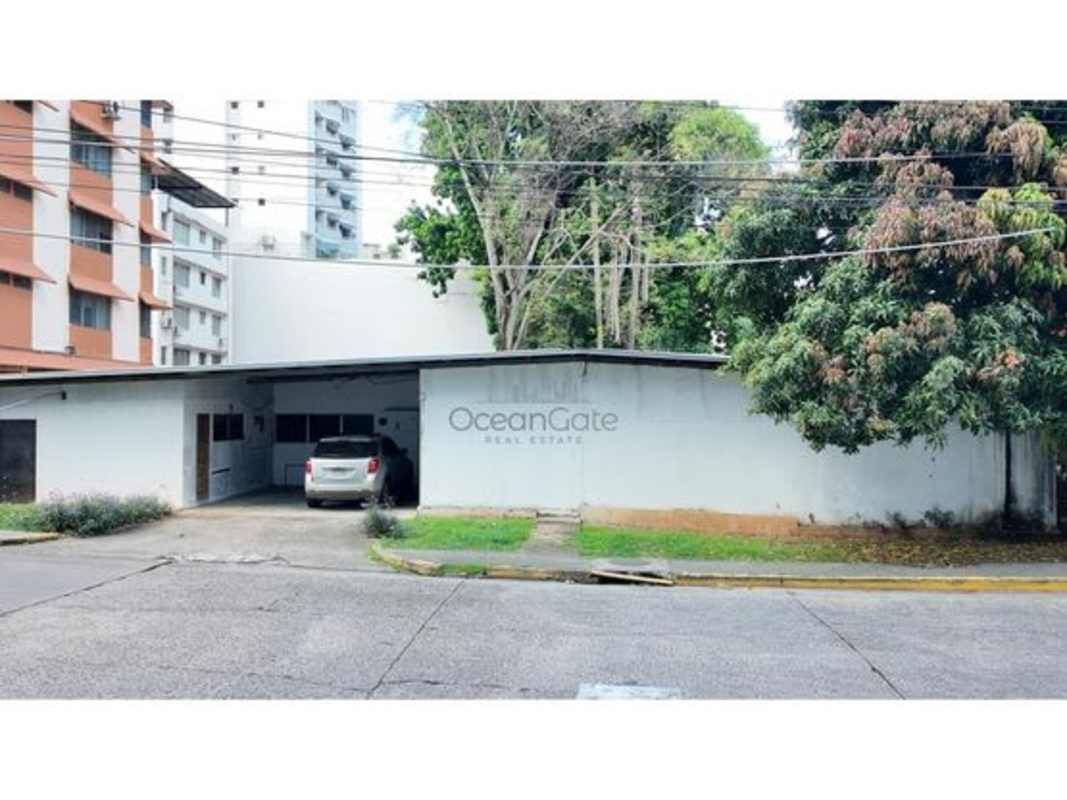 Vacant lot in central El Cangrejo Panama City for residential or commercial development