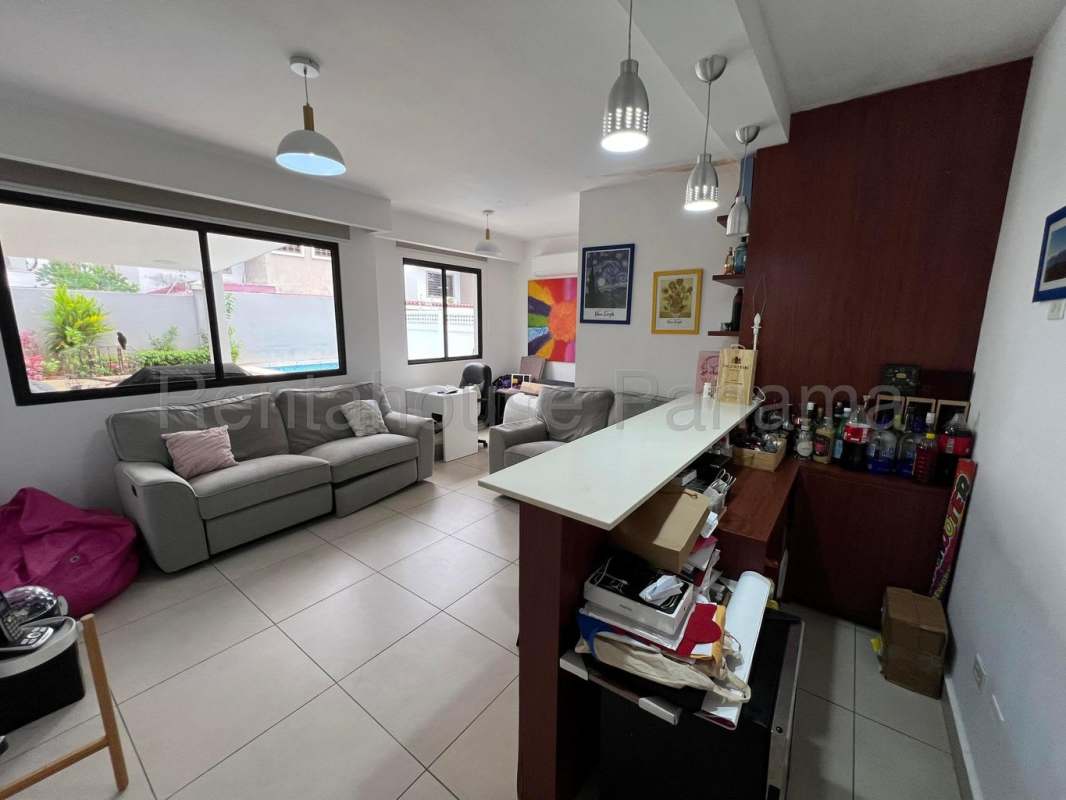 Contemporary kitchen with granite countertops, breakfast bar, modern cabinets in PH Sierra Nevada Panama