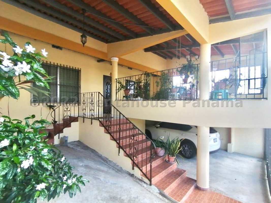 Front view two-level gated house with parking Cerro Viento San Antonio Panama