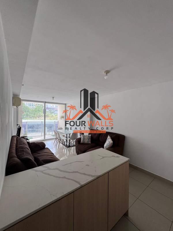 Kitchen with ceramic floors and modern finishes in PH Rokas Condado del Rey