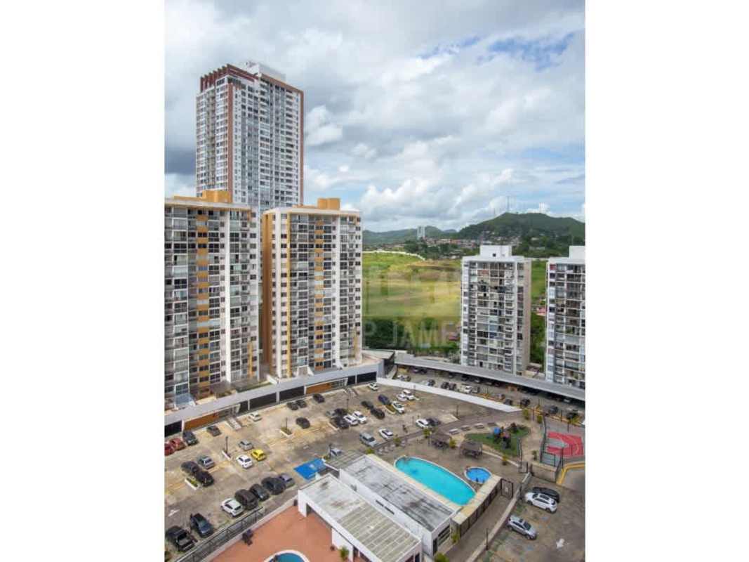 PH Aviñon Tower building facade with pool and outdoor area Panama City