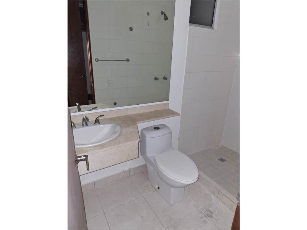 Spacious 2BR Apartment with Balcony PH Altavista Tower Don Bosco