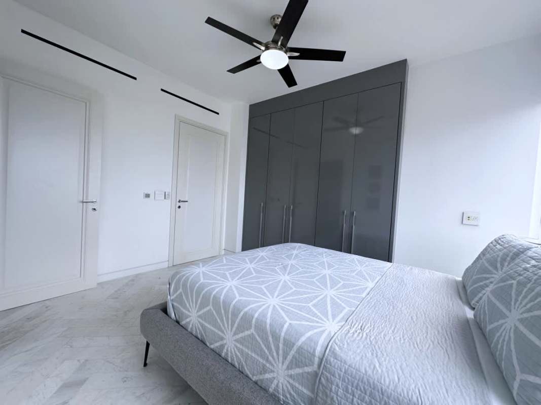 Infinity pool rooftop views at PH Wanders & Yoo luxury building Panama City