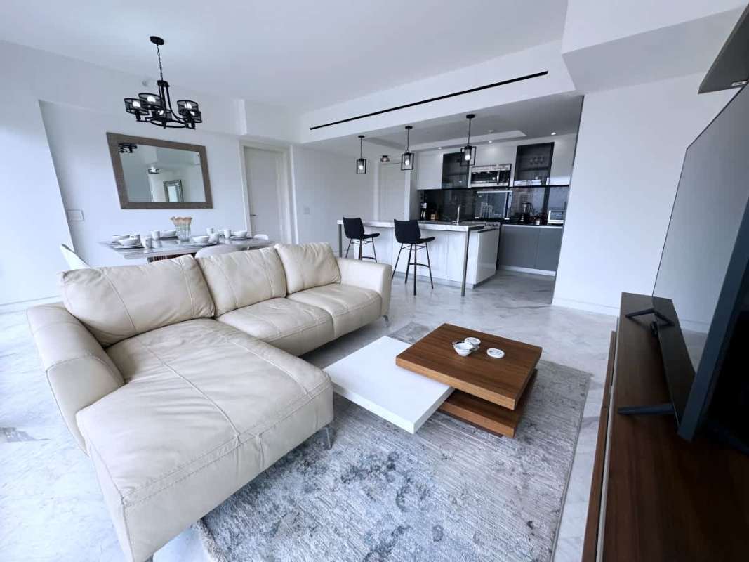 Modern bathroom with marble finish and glass shower luxury PH Wanders & Yoo