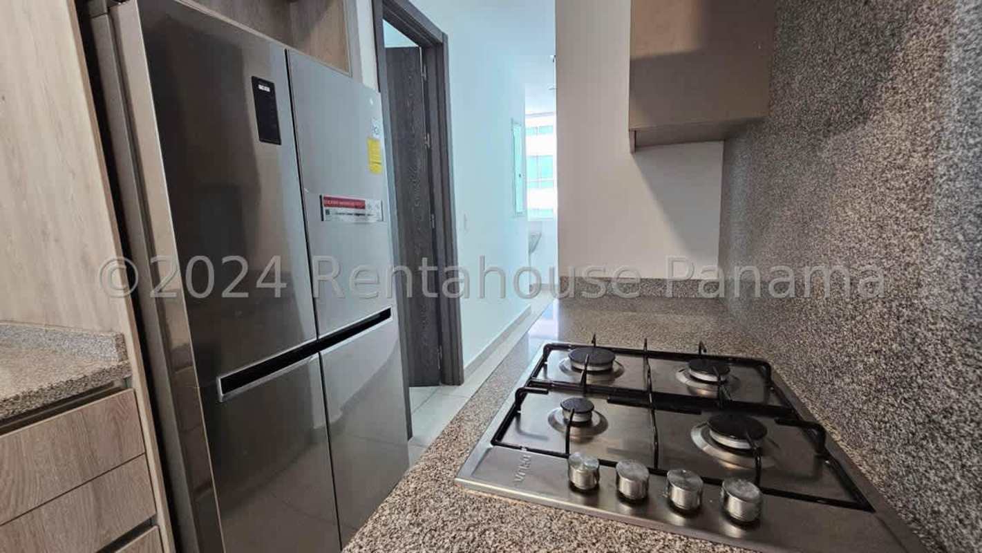 Infinity swimming pool with skyline and ocean view at PH Pacific Point Costa del Este Panama