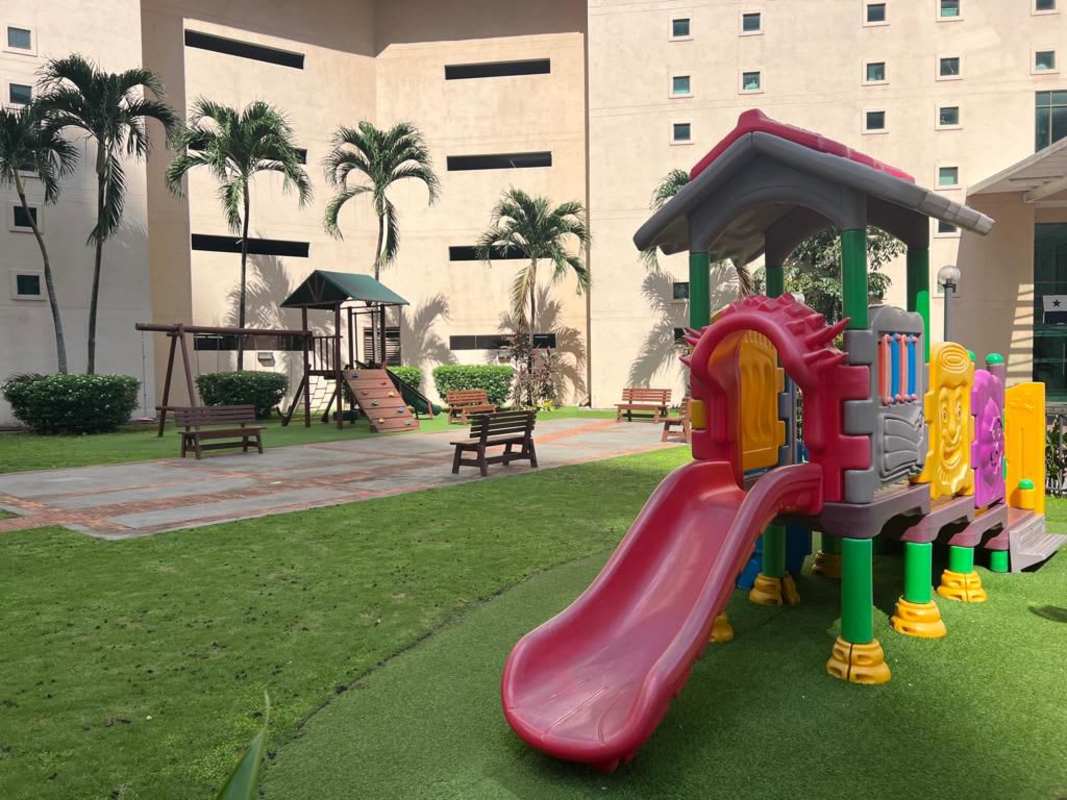 Modern 3BR Condo with Balcony PH Pacifica Park Punta Pacífica