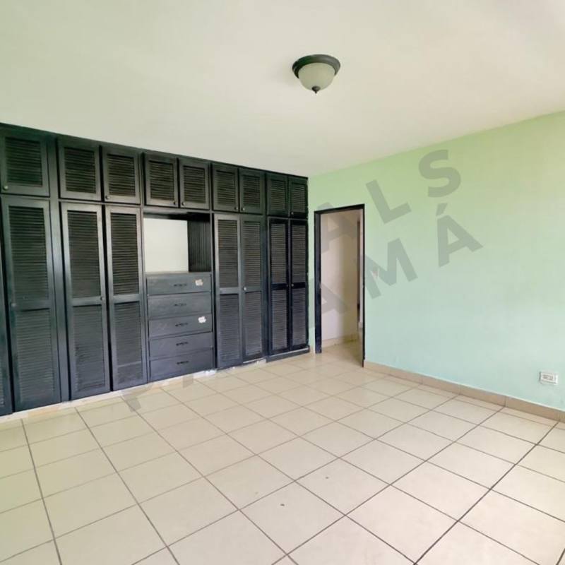 Bright bedroom with tile floor PH El Carmen Panama El Carmen