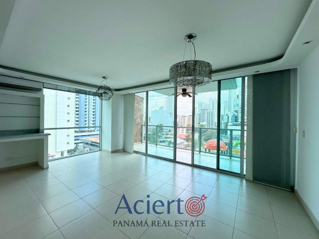 Spacious modern kitchen granite countertops open design gas stove stainless appliances PH San Francisco Skyline Panama