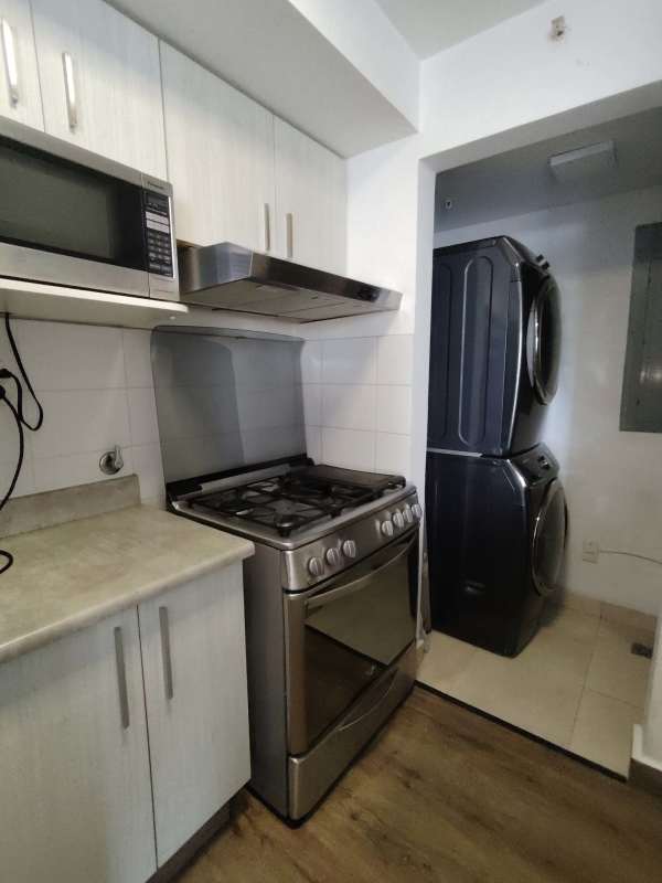 Modern full bathroom with glass shower and upgraded vanity in PH Alegria Panama