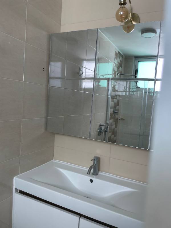 Minimalist bedroom with AC, window with mesh, natural light PH Clayton Park 1 Clayton