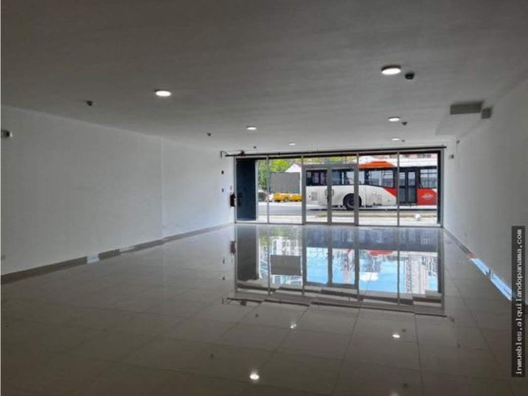 Open retail or office interior with tiled floors and glass frontage in Signature Point Via España Panama