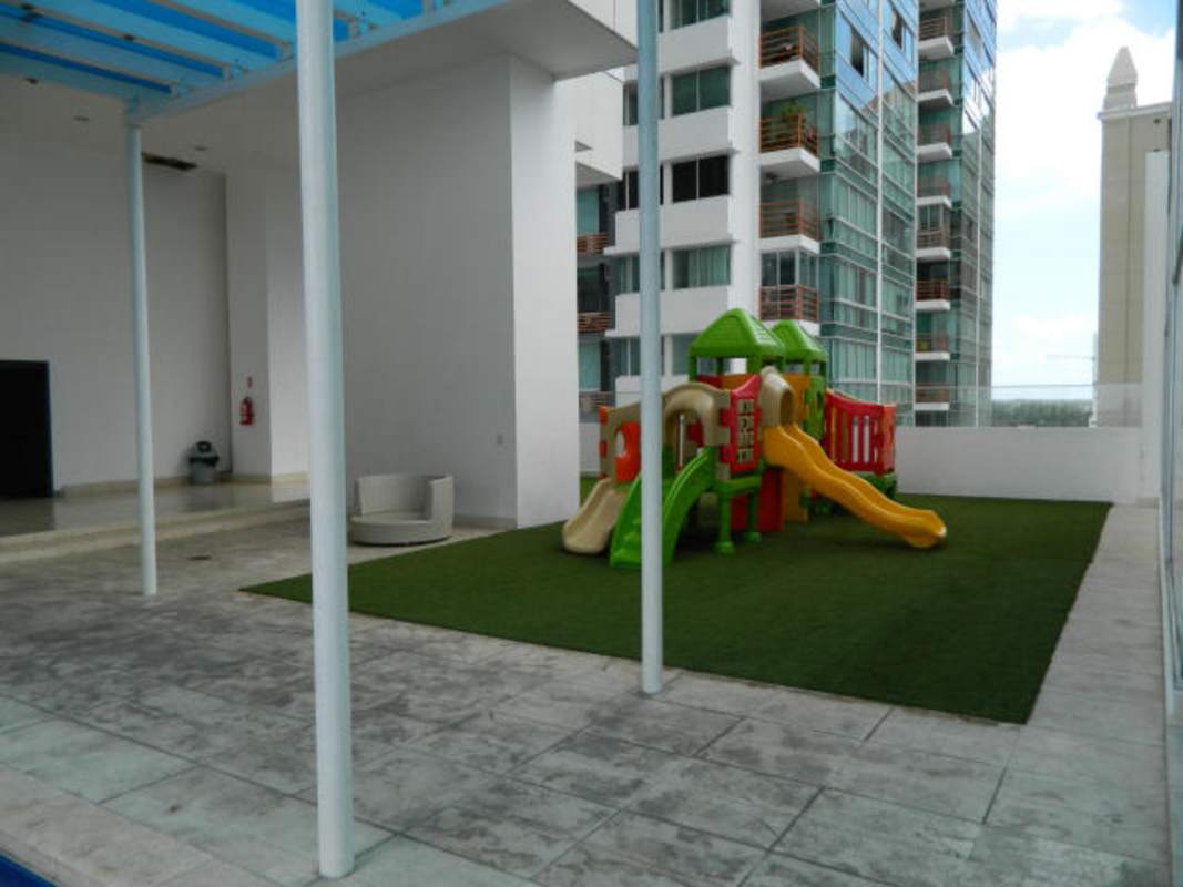 Living dining open plan city views floor to ceiling windows PH Top Tower Panama