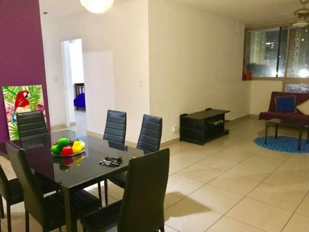 Master bedroom with closet window city view PH Diamond Tower San Francisco Panama