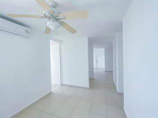 Apartment for Sale in San Francisco - 3 bedrooms