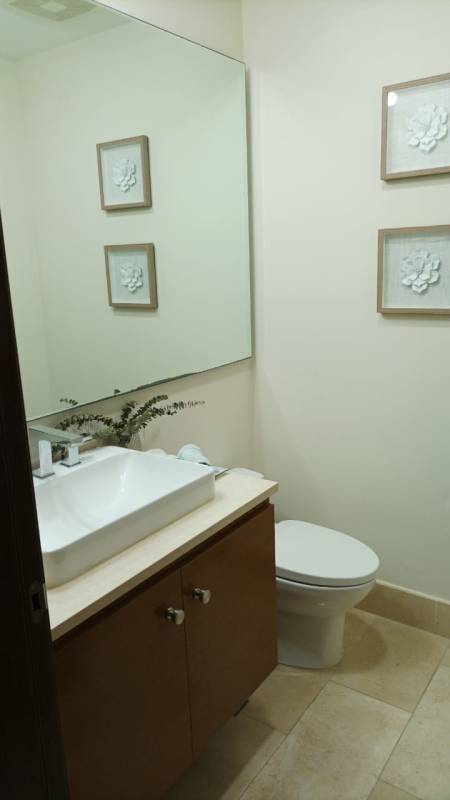 Large master bedroom with ensuite bathroom and golf view PH Greenview Santa Maria Panama