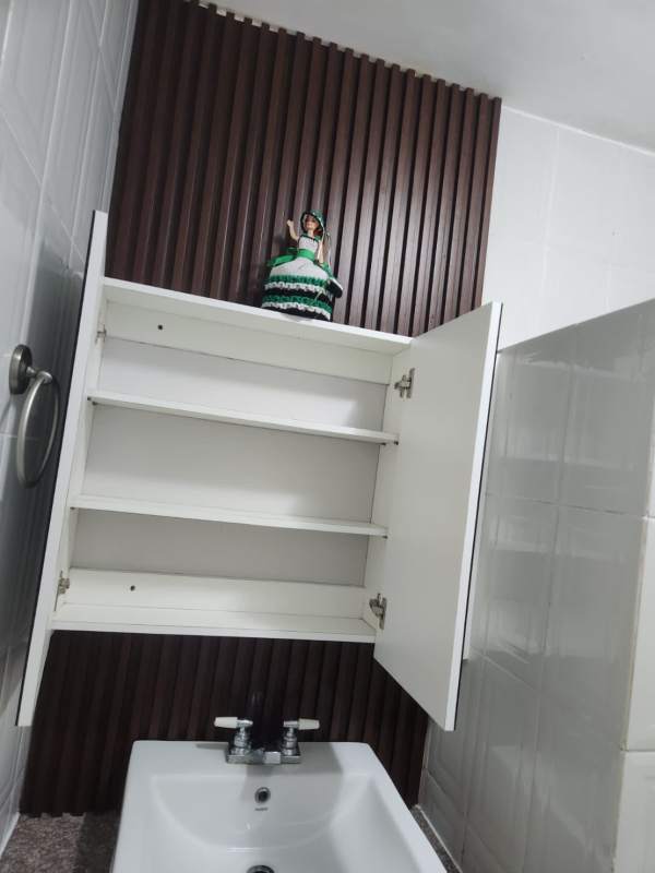 Covered private parking included with room rental in San Francisco Panama