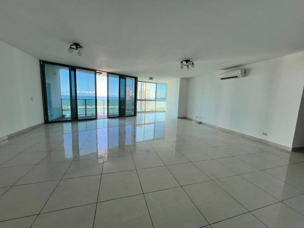 Luxury infinity pool with city and ocean views at PH BICSA Tower on Avenida Balboa Panama City