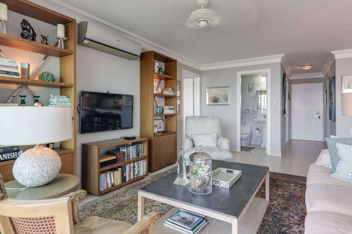 Master bedroom with balcony ocean views Coco del Mar Panama