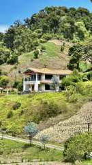 Country House for Sale and Rent in Cerro Punta - 5 bedrooms