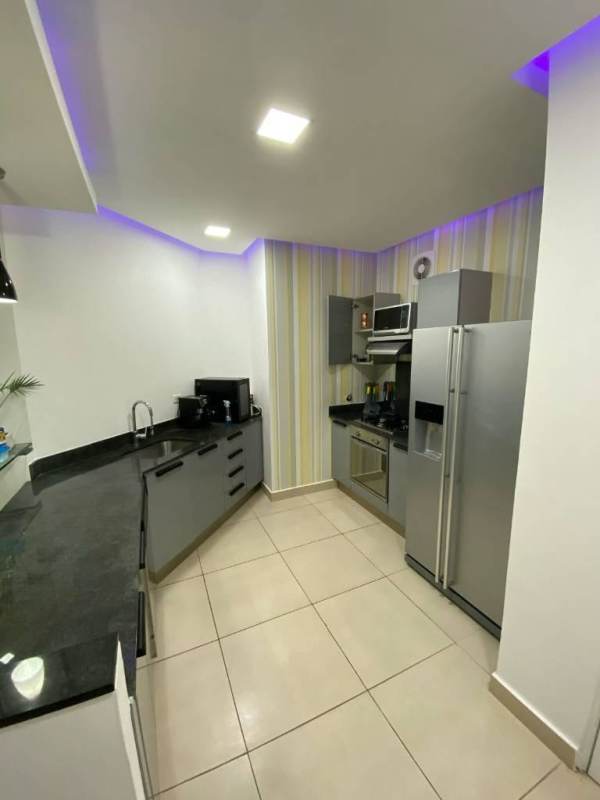 Ocean View 2BR Balcony PH Destiny Avenida Balboa