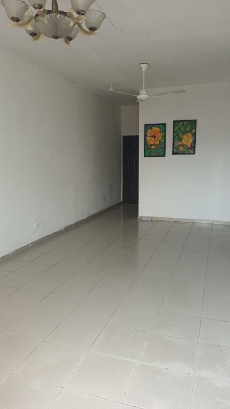 Unfurnished living room with balcony, ceiling fan and tiled flooring PH Miraflores Residences Panama