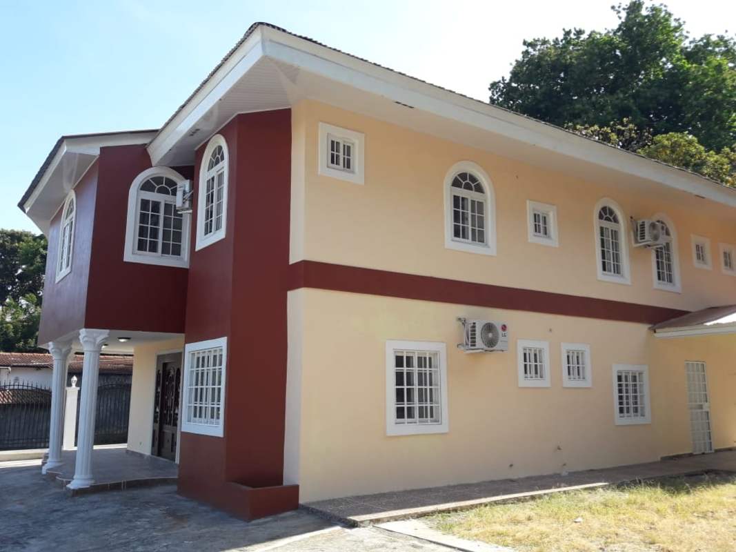 5BR 5.5BA Spacious Home with Terrace in Las Cumbres in Panama - View 4