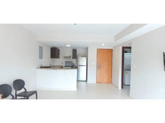 Comfortable bedroom with split AC, large window, closet at Midrise Woodlands Panama Pacifico