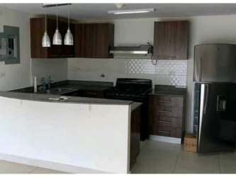 Bedroom with built-in closet and tiled floor PH Midrise Panama Pacifico
