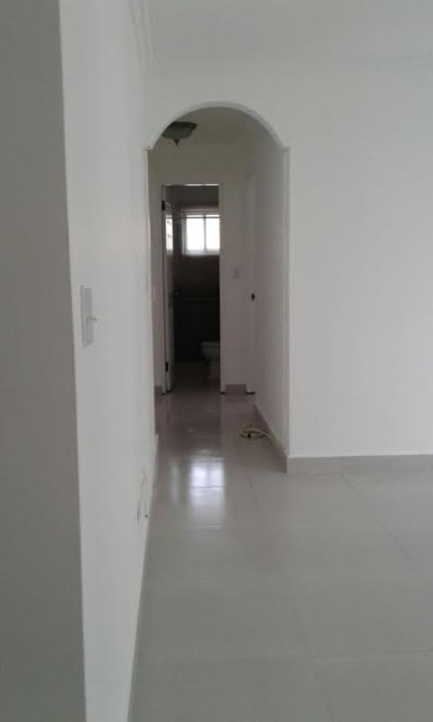 Bedroom with cloud-painted ceiling, built-in closet and ceramic tile floors in PH Condado Country Club Panama