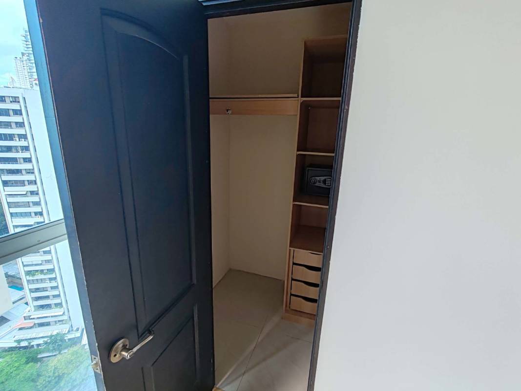 Modern bathroom with glass enclosed shower at PH The Point Punta Paitilla Panama