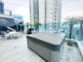 Penthouse Apartment for Sale in Costa del Este - 4 bedrooms