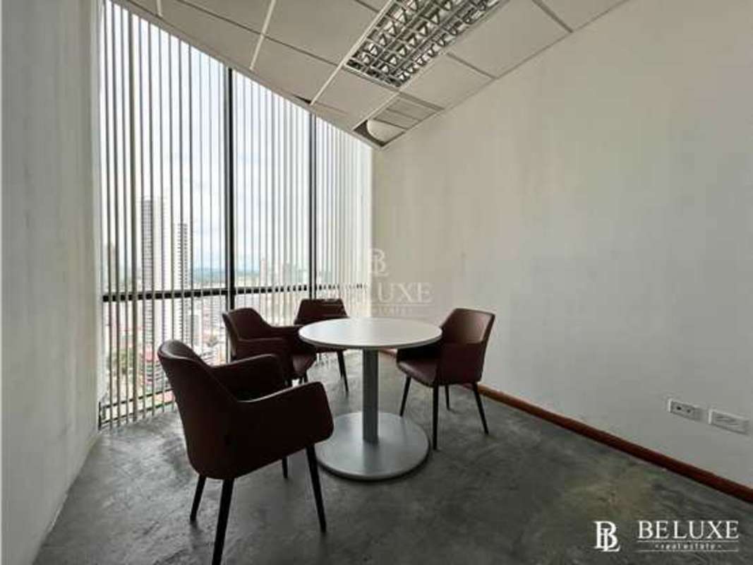 Private office rooms with glass walls at Torre Generali Obarrio Panama