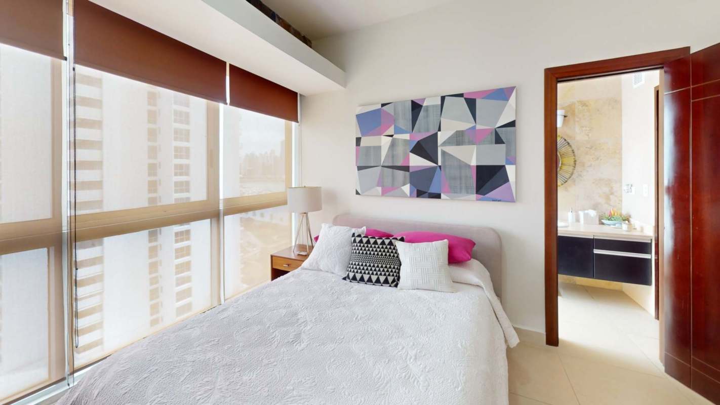 Contemporary kitchen with granite countertops, stainless appliances in PH Rivage Tower Panama