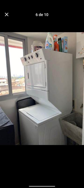 Second bedroom with double bed, wooden floor, built-in closet in PH Bella Natura Panama